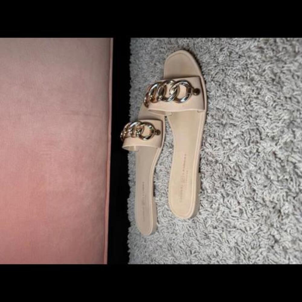Chinese Laundry - Chain Slide Sandals‎